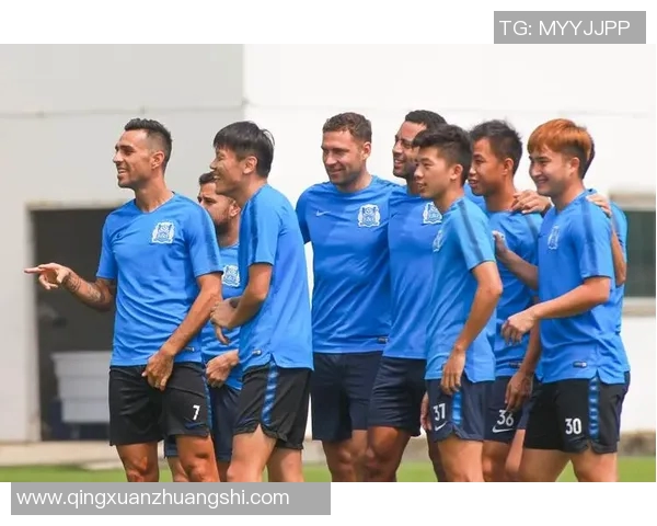 深圳与广州富力足球对决激战正酣谁将赢得这场南方德比的荣耀